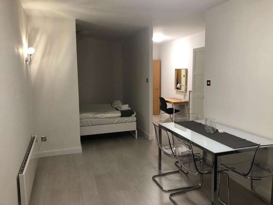 Stunning Apartment In Leeds- Financial District Leeds  Eksteriør bilde