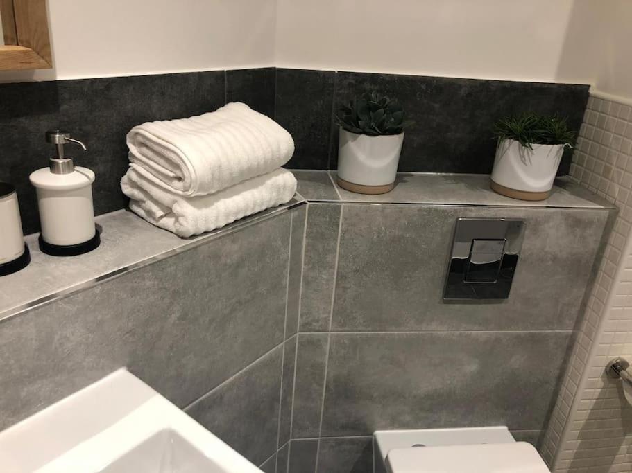 Stunning Apartment In Leeds- Financial District Leeds  Eksteriør bilde